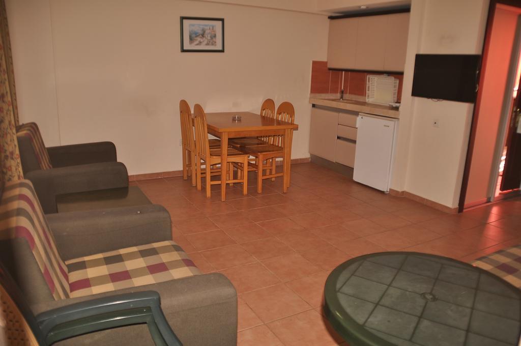 Club Sidar Apart Hotel Аланя Екстериор снимка